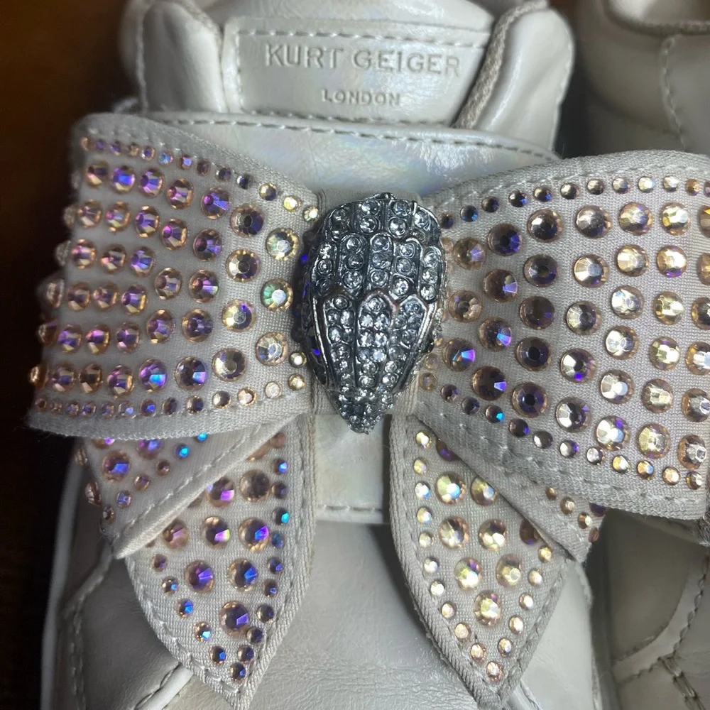 Kurt Geiger Kids Cream Sneakers with Sparkling Bow